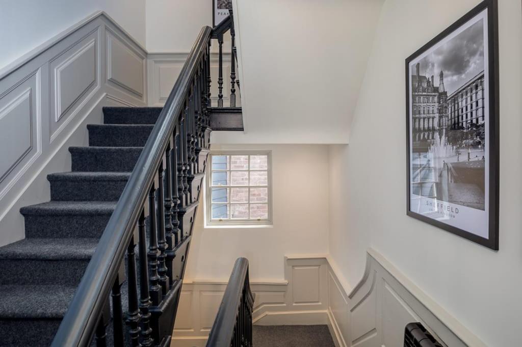 Paradise Square-Remodelled 18Th Century Apartment เชฟฟิลด์ ภายนอก รูปภาพ